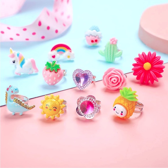 🌸NIB ADORABLE ADJUSTABLE DRESS UP RINGS!🦄🧜‍♀️🐳🦕🌈🦋🌵🍍🍦🌸☀️🎀 - Picture 4 of 5